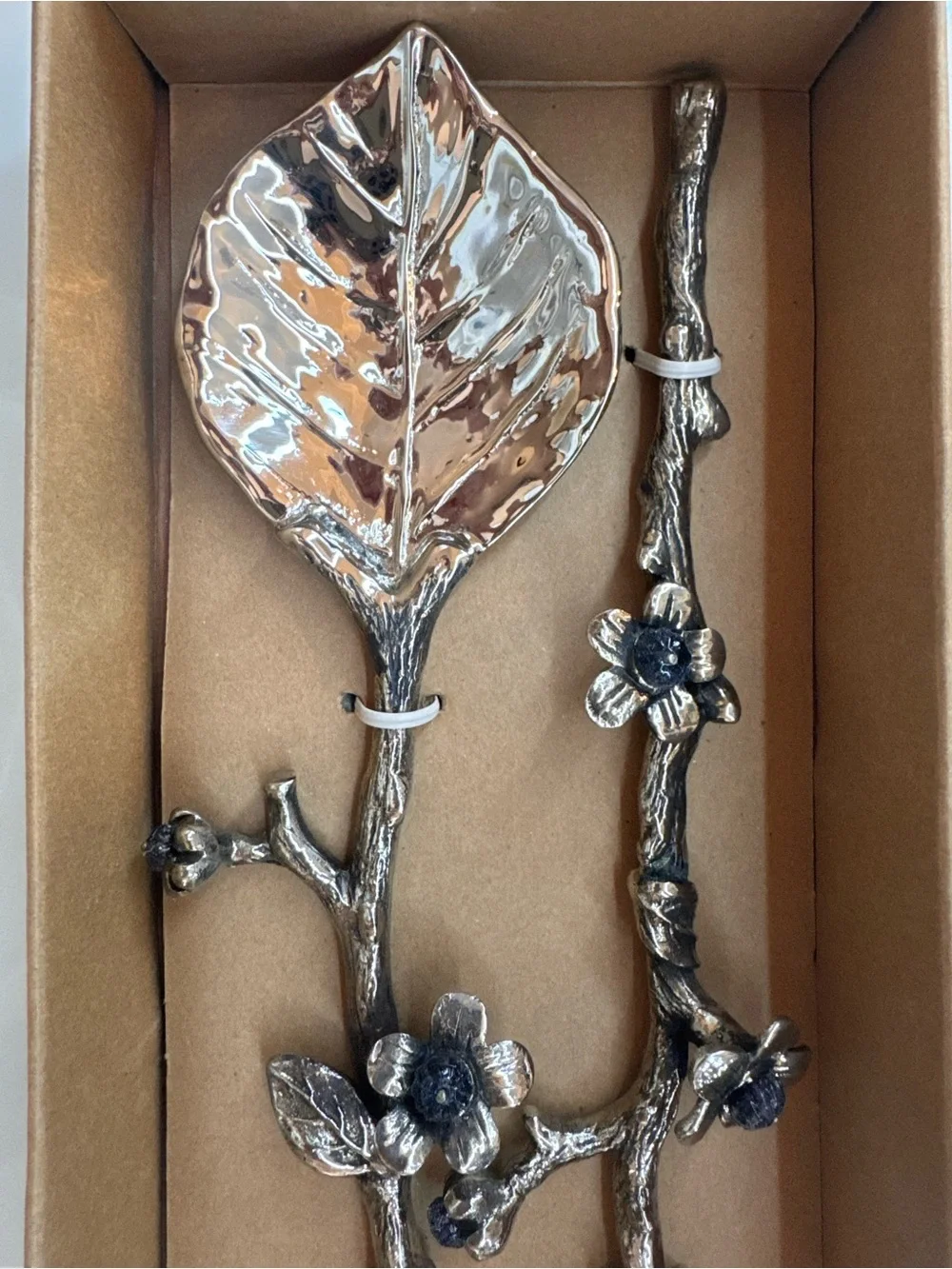 NIB Bombay Company Amethyst Vintage 2pc Metal Branch and Leaf Salad Serving Set
